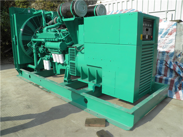 汉南发电车出租-柴油发电机组在使用的过程中应该做好哪些防护工作