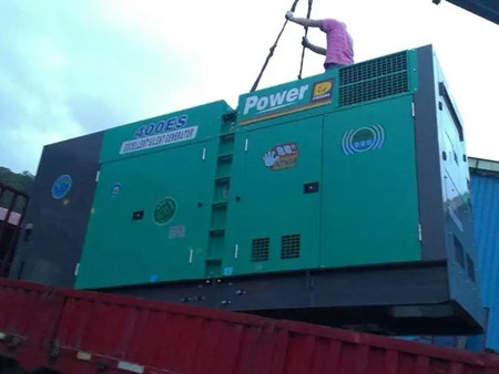 汉南柴油发电机组转速不稳定时，如何对发动机进行维护？